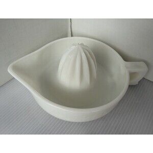 Vintage Sunkist white milk glass Juicer squeezer orange lemon Citrus Reamer